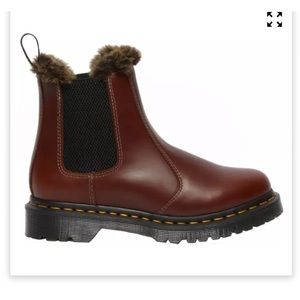 Dr. Martens Women's 2976 Leonore Farrier Leather Chelsea Boots.